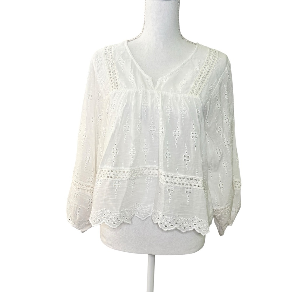 American Eagle Outfitters White Eyelet Blouse